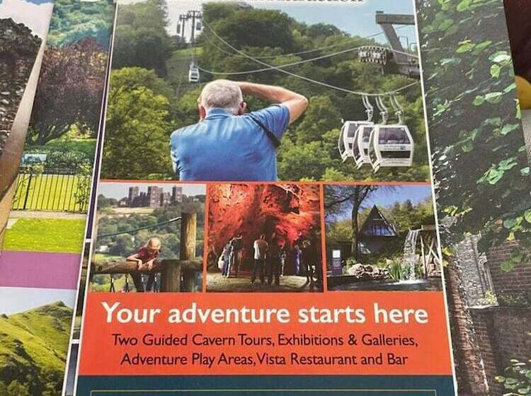 اقامتگاه 2 Bed House In Chesterfield Free Parking Garden