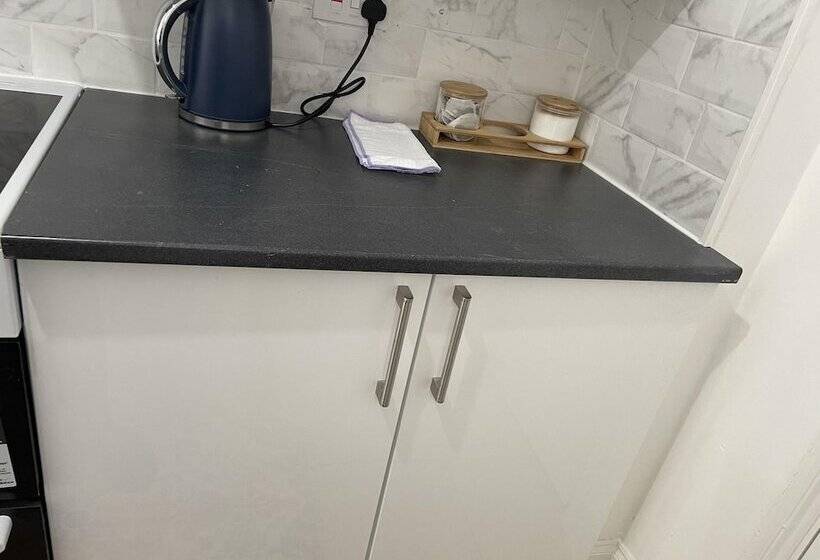 דירת נופש Charming 2 Bed House In Wavertree Liverpool