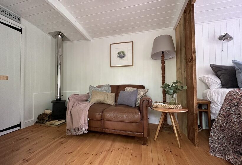 레지던스 Cornwall Woodland Dog Friendly Shepherd S Hut