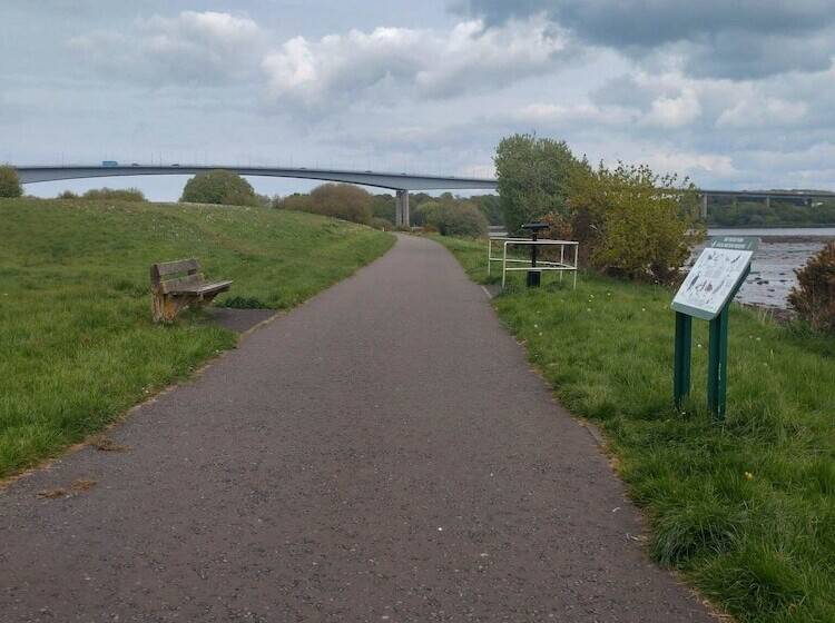 レジデンス Helens House Derry City Centre Remarkable 3 Bed