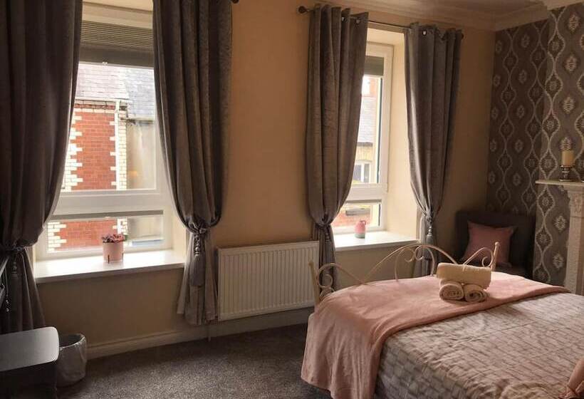 レジデンス Helens House Derry City Centre Remarkable 3 Bed