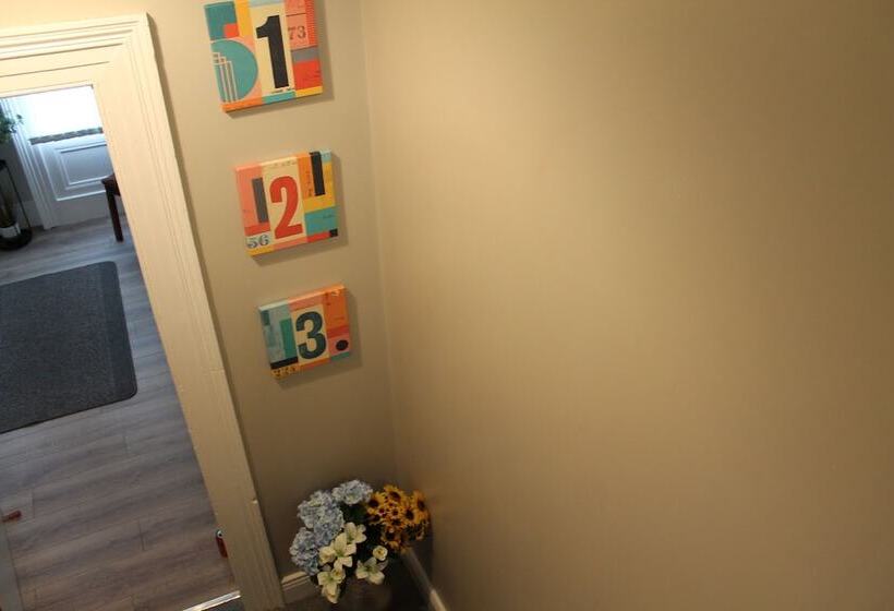 إقامة Stunning 4 Bed House In Belfast