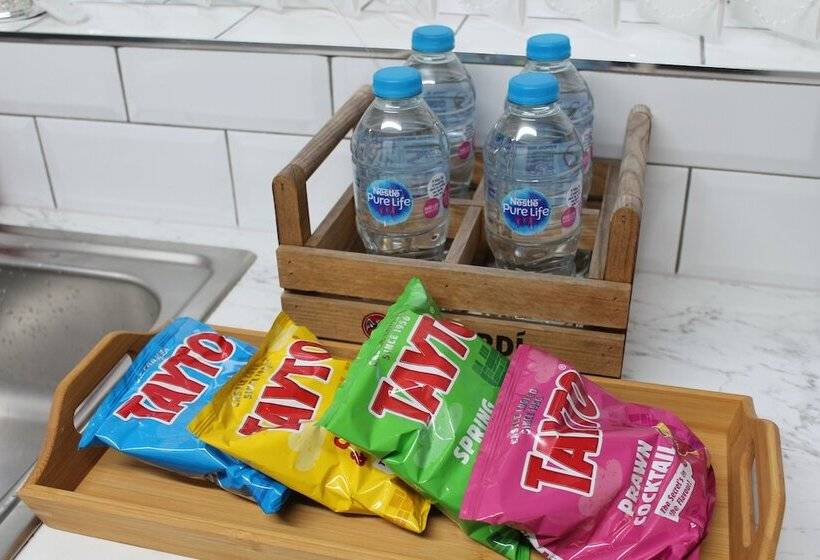 إقامة Stunning 4 Bed House In Belfast