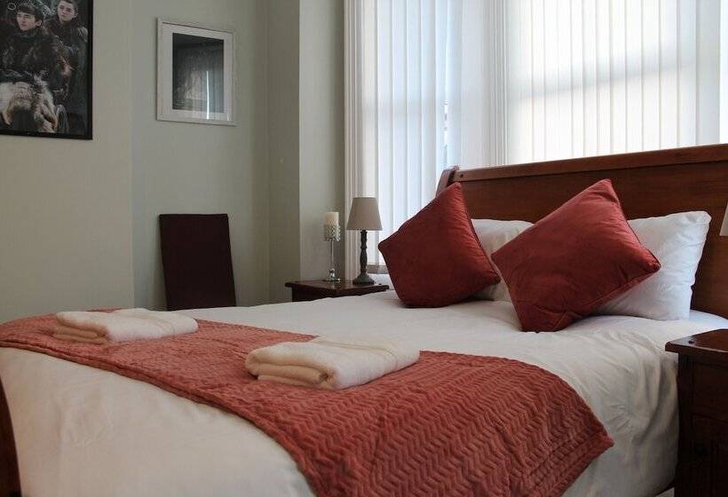 إقامة Stunning 4 Bed House In Belfast