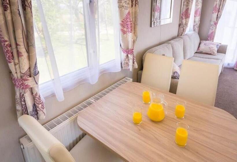 אתר נופש Barmouth Bay