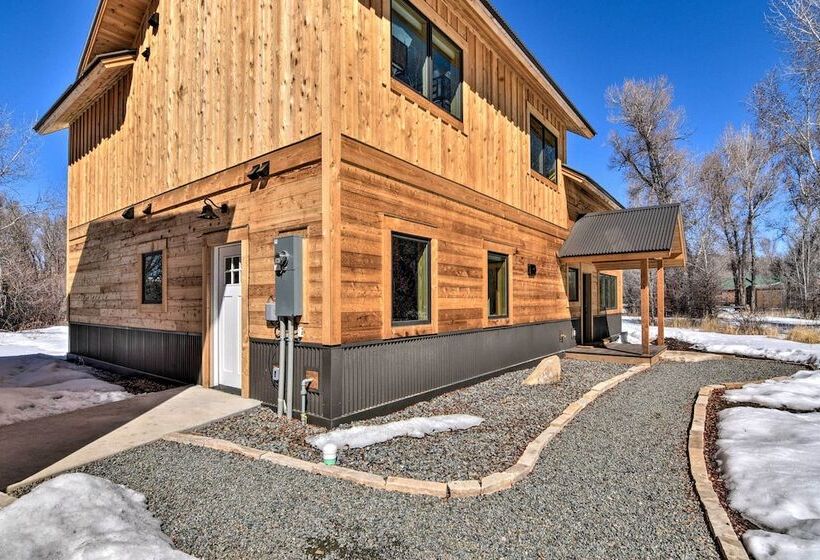 Riverfront Home W/ Bbq: 2 Mi To Downtown Gunnison!