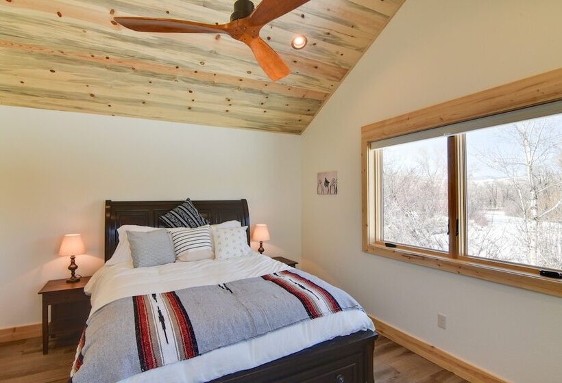 Riverfront Home W/ Bbq: 2 Mi To Downtown Gunnison!