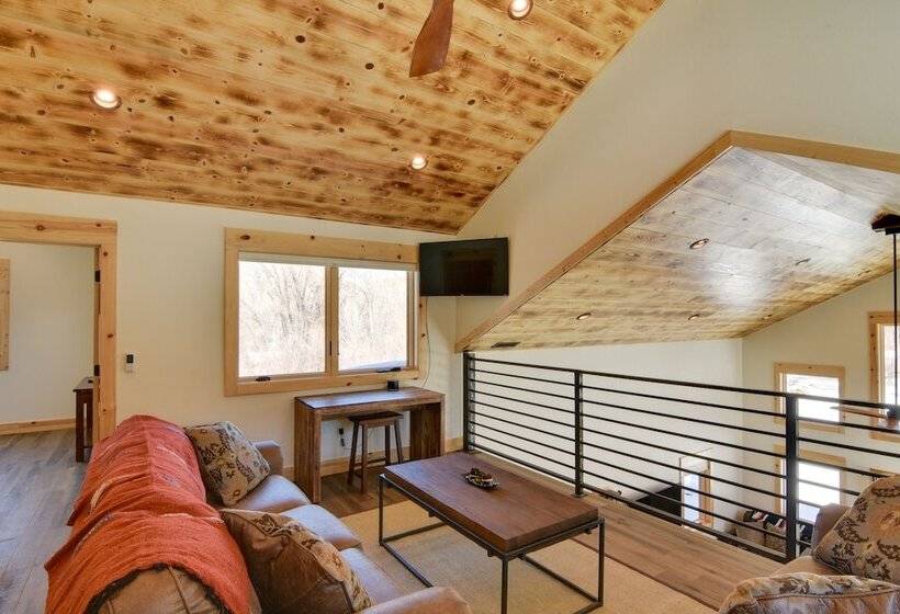 Riverfront Home W/ Bbq: 2 Mi To Downtown Gunnison!