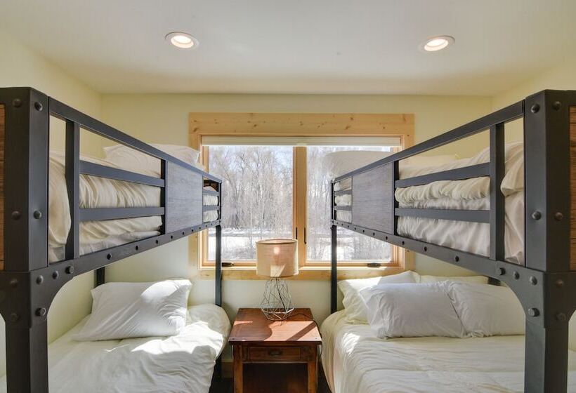 Riverfront Home W/ Bbq: 2 Mi To Downtown Gunnison!