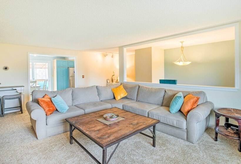 Rockaway Beach Vacation Rental: Walk To Ocean