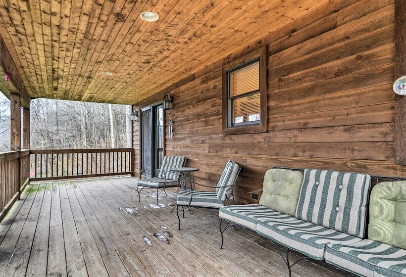 Rustic Cabin In The Woods: 6 Mi To Snowshoe Resort