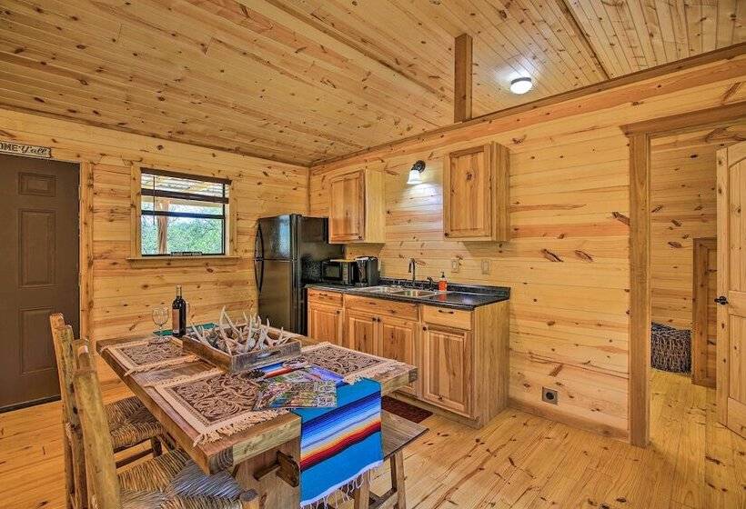 Rustic Chic Country Cabin   10 Mi To Main Street!