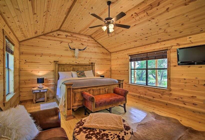 Rustic Chic Country Cabin   10 Mi To Main Street!
