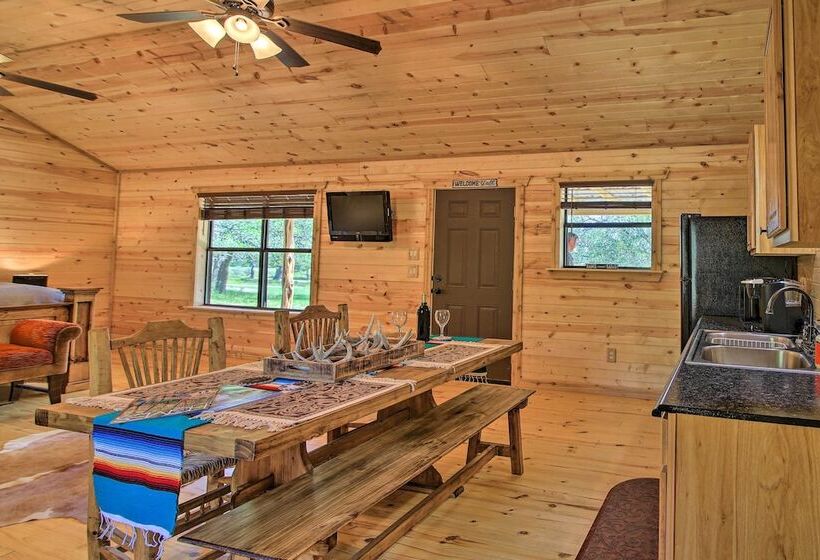 Rustic Chic Country Cabin   10 Mi To Main Street!