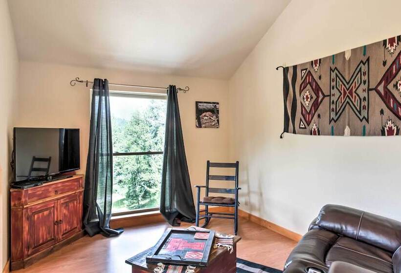 Cloudcroft Home W/ Spacious Stargazing Deck!