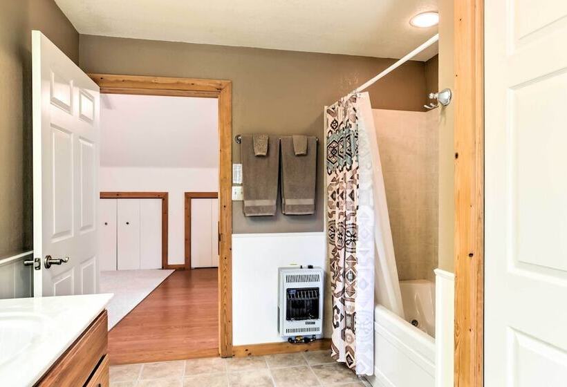 Cloudcroft Home W/ Spacious Stargazing Deck!