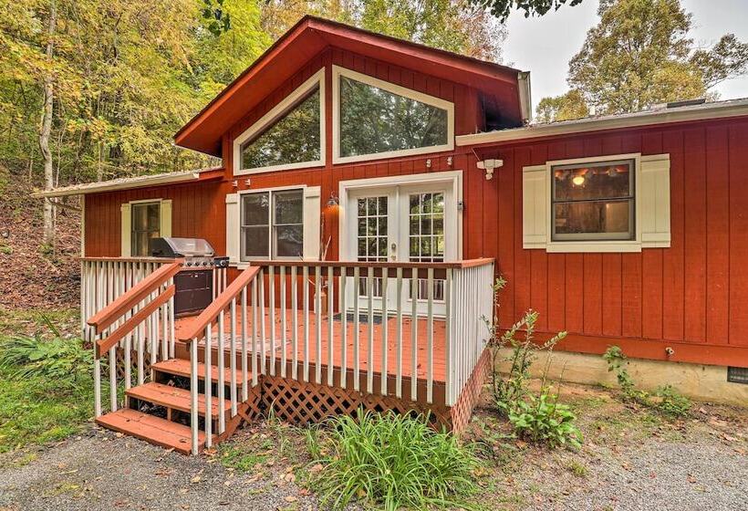 Rustic Red Cabin W/ Deck In Maggie Valley Club!