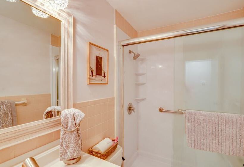 Saratoga Springs Haven W/ Pool + Fire Pit!