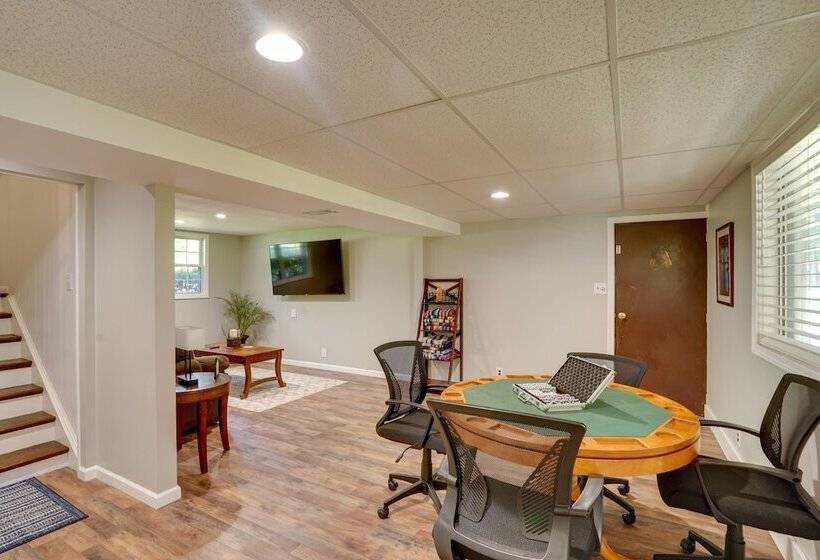 Saratoga Springs Haven W/ Pool + Fire Pit!