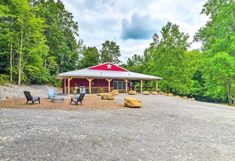 Secluded Brownsville Cabin W/ Deck & Fire Pit