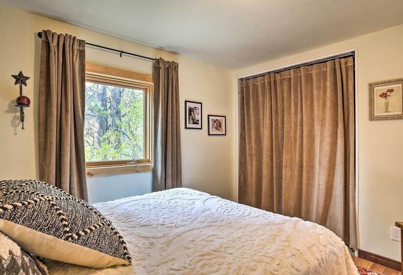 Secluded Casper Mtn Cabin: Fire Pit, 12 Mi To Town