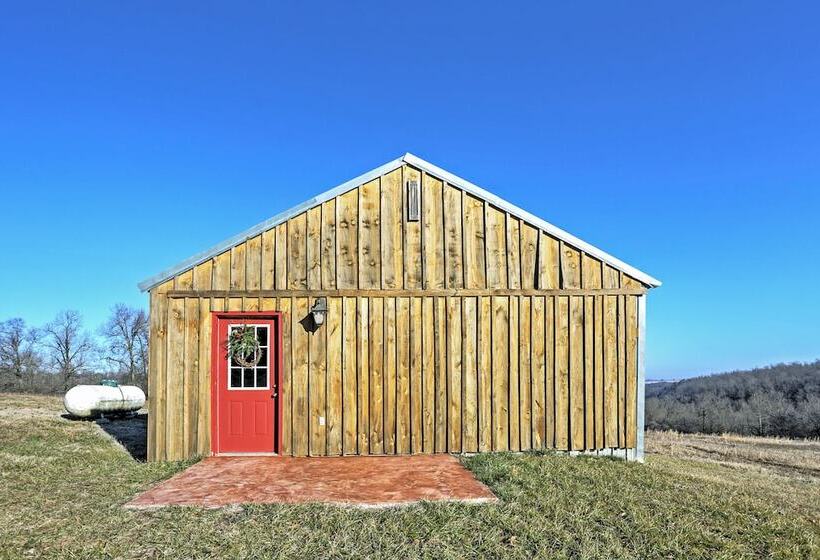Secluded Everton Retreat W/ Ozark Mountain Views!