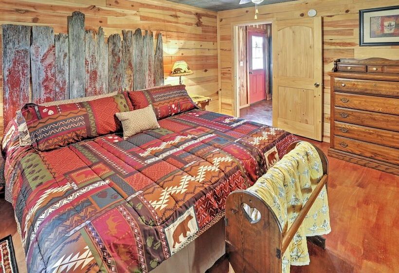 Secluded Everton Retreat W/ Ozark Mountain Views!