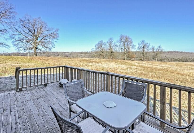 Secluded Everton Retreat W/ Ozark Mountain Views!