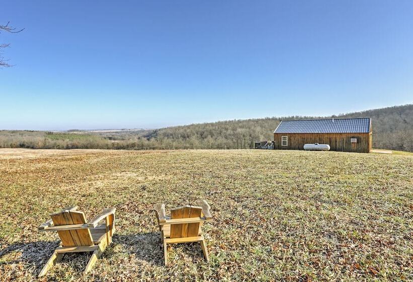 Secluded Everton Retreat W/ Ozark Mountain Views!