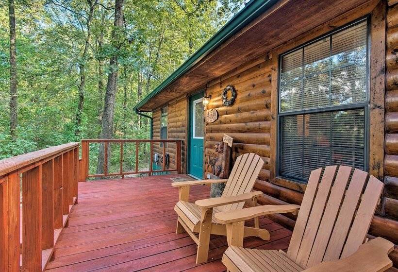 Broken Bow Cabin W/ Hot Tub, Near Hiking + Fishing