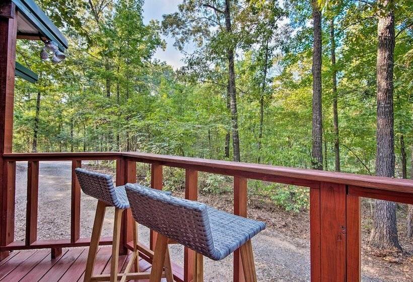 Broken Bow Cabin W/ Hot Tub, Near Hiking + Fishing