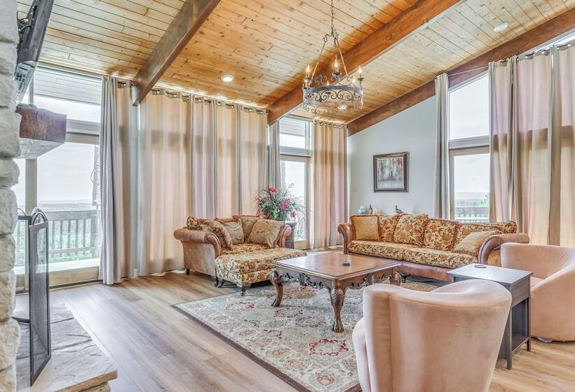 Serene Alto Cabin W/ Mountain Views & Fire Pit!