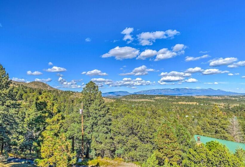 Serene Alto Cabin W/ Mountain Views & Fire Pit!