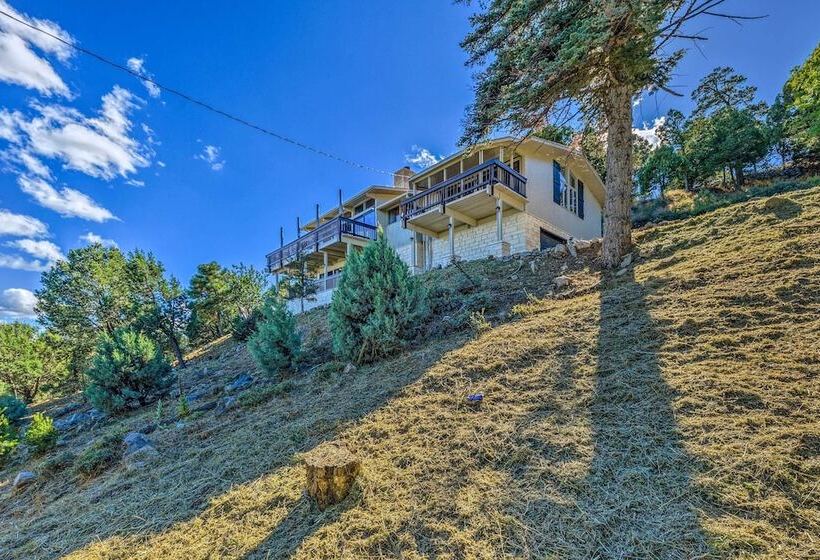 Serene Alto Cabin W/ Mountain Views & Fire Pit!