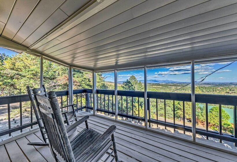 Serene Alto Cabin W/ Mountain Views & Fire Pit!