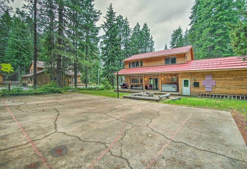Cle Elum Lake Home W/ Hot Tub & Mountain Views