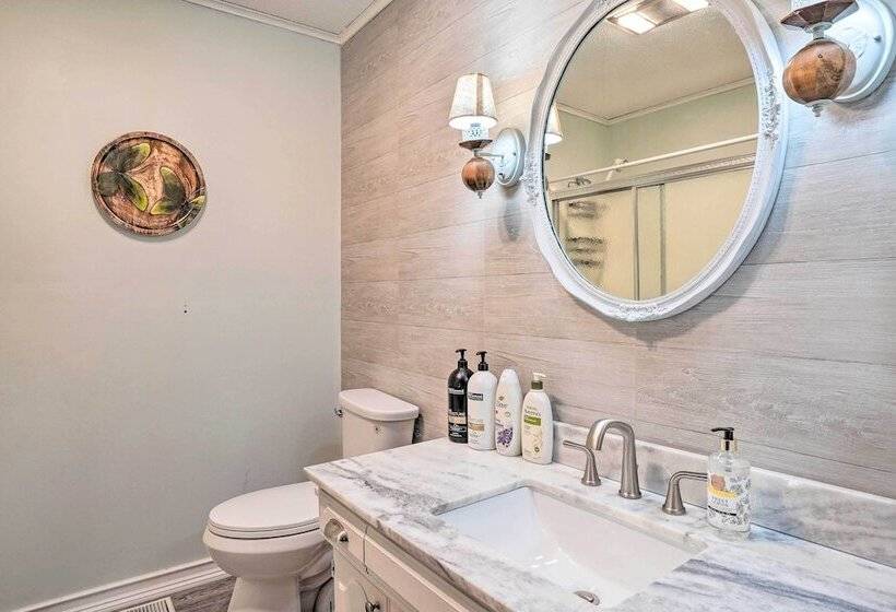 Serene Johnson City Home W/ Mountain Views