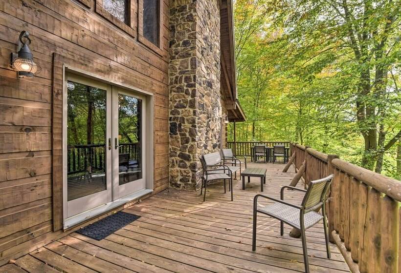 Serene Lewisburg Lakefront Retreat W/ Dock