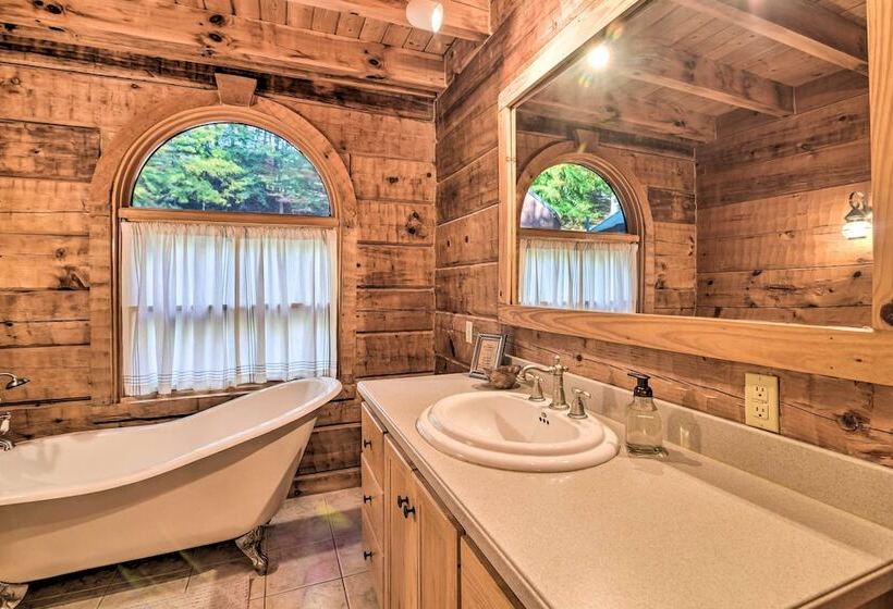 Serene Lewisburg Lakefront Retreat W/ Dock