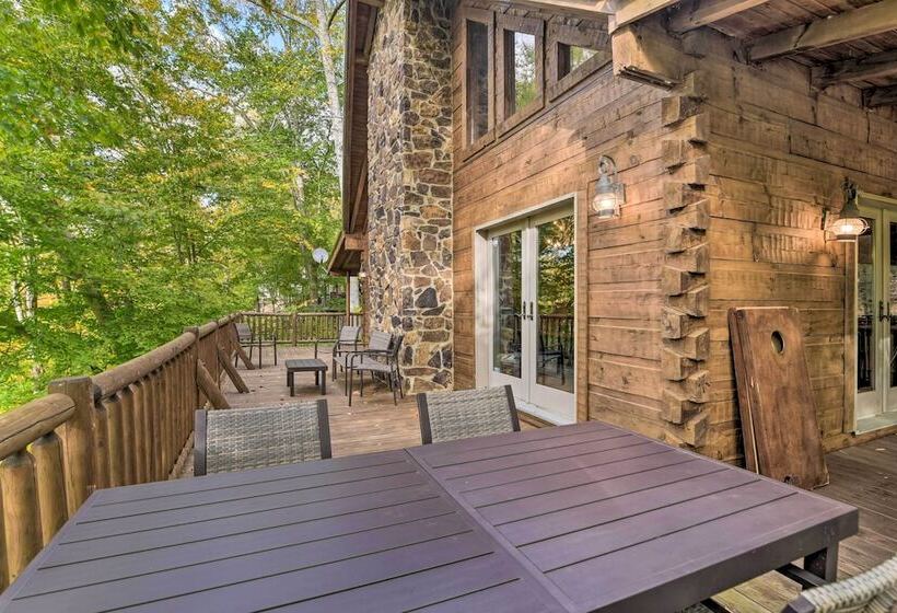 Serene Lewisburg Lakefront Retreat W/ Dock