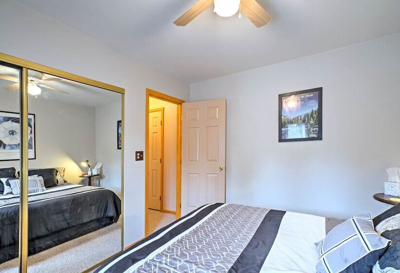 Serene Mtn Home W/decks: Hike, Bike, & Raft Nearby