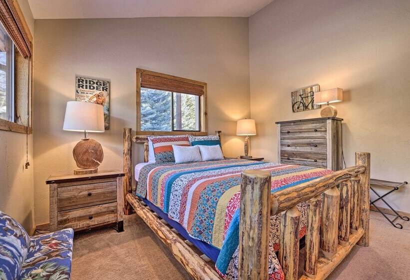 Serene Ski Retreat   3 Miles To Sun Valley Resort!