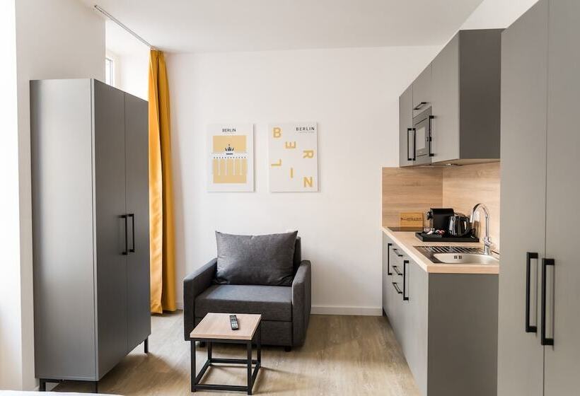 Servus Apartments By Homaris