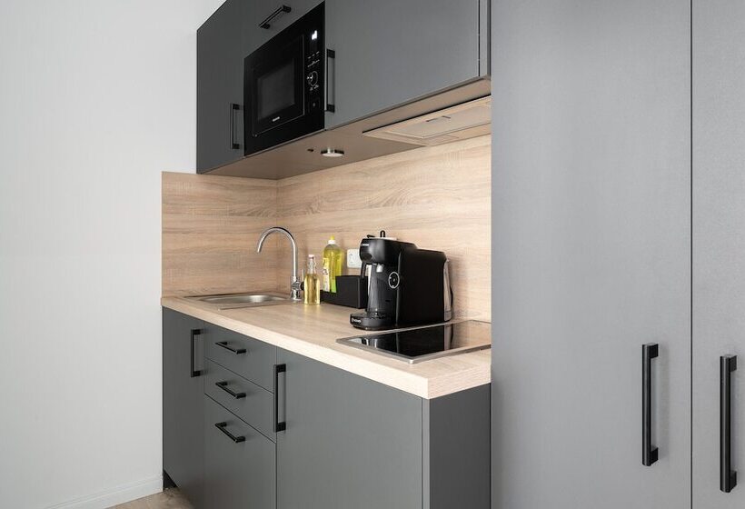 Servus Apartments By Homaris