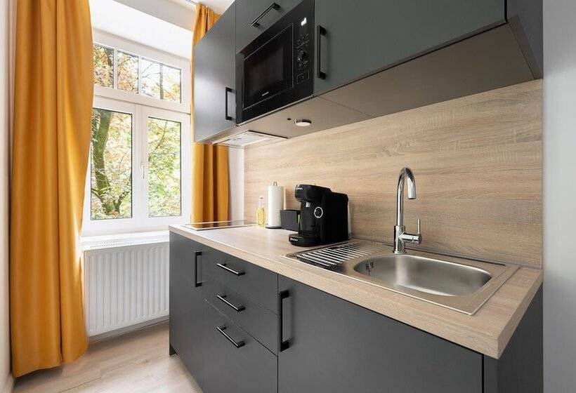 Servus Apartments By Homaris