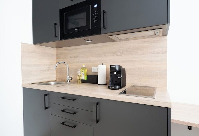 Servus Apartments By Homaris