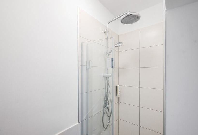 Servus Apartments By Homaris