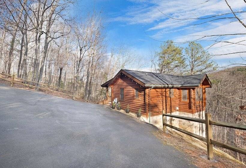 Private Smoky Mtn Log Home W/ 2 Decks + Hot Tub!