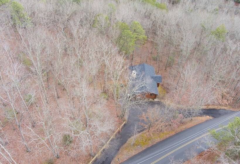 Private Smoky Mtn Log Home W/ 2 Decks + Hot Tub!