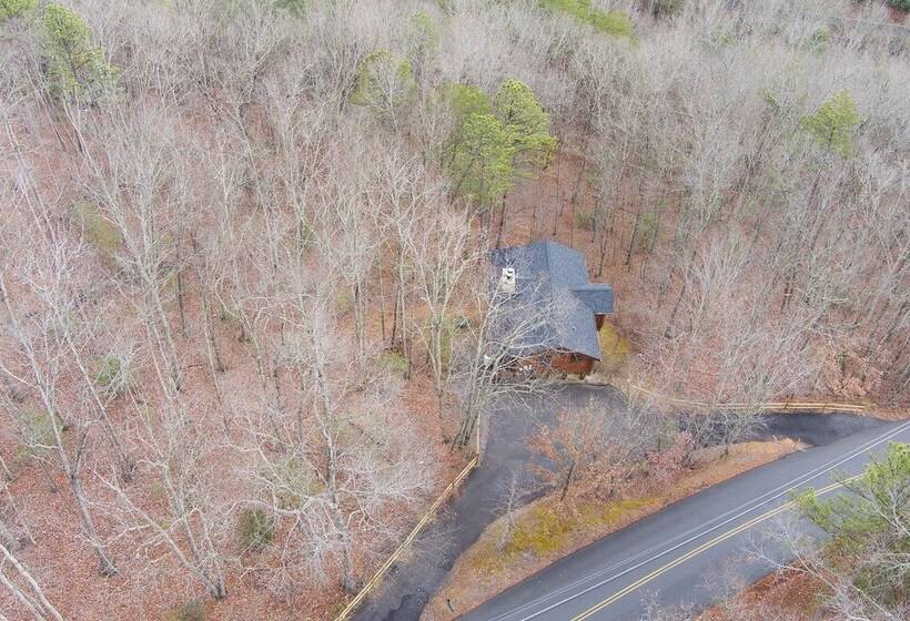 Private Smoky Mtn Log Home W/ 2 Decks + Hot Tub!